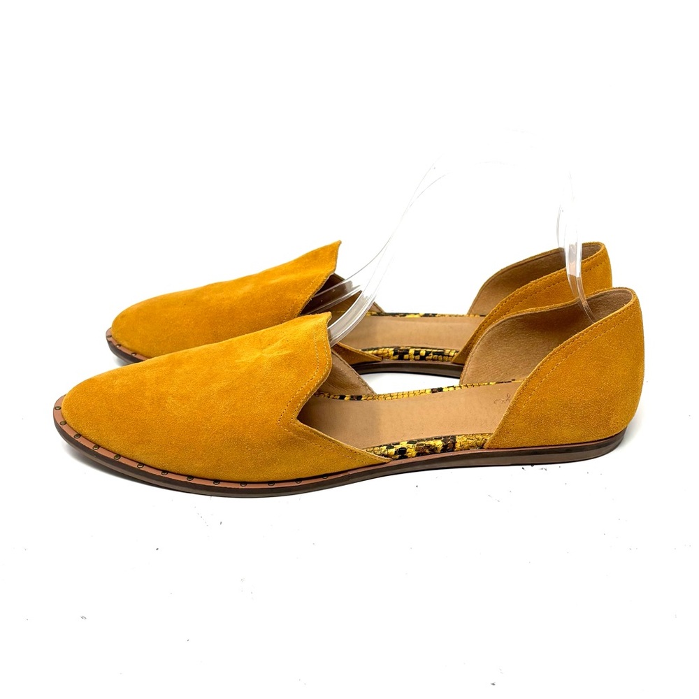 Crown Vintage Flats